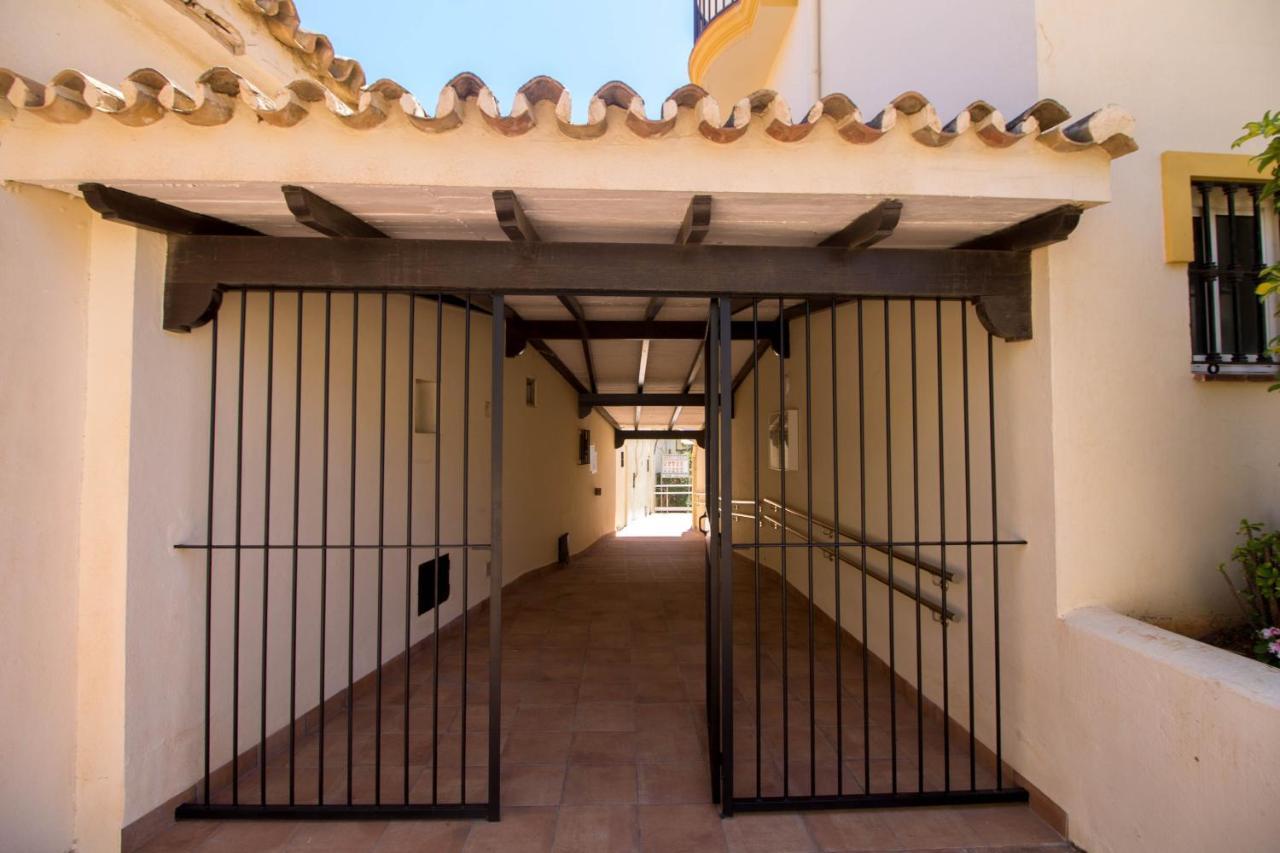 Imperial Puerto 2 3E By Ivi Real Estate Apartment Torremolinos Bagian luar foto